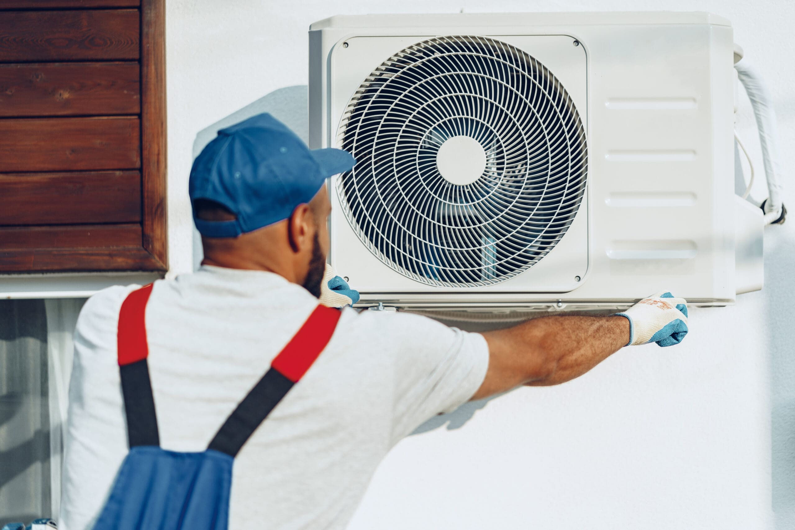 How to Choose the Right Air Conditioner Repair Service